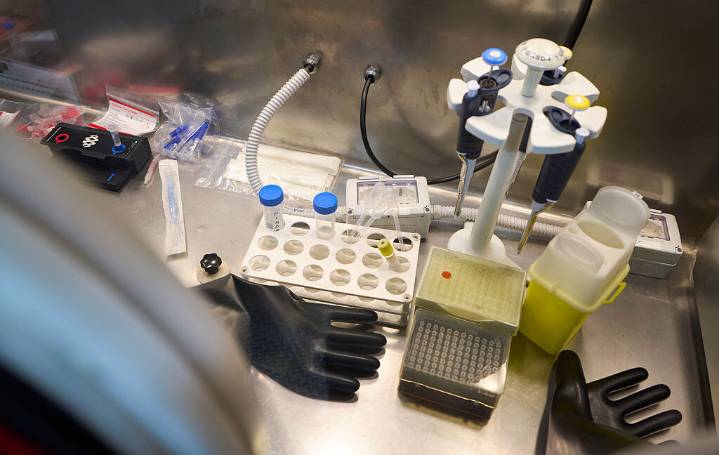 Study: Planned budget cuts would hurt drug development badly