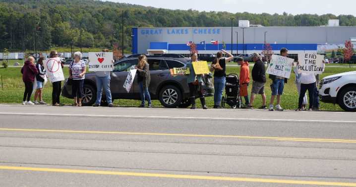 ‘What’s in the water?’: Neighbors protest Great Lakes Cheese in Franklinville after Ischua Creek fish kill