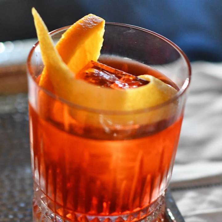 Bar Toscana Celebrates Negroni Week with Classic Cocktails and Creative Twists