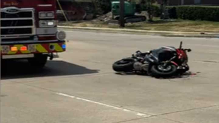 Witness, family question Dallas PD response time to hit