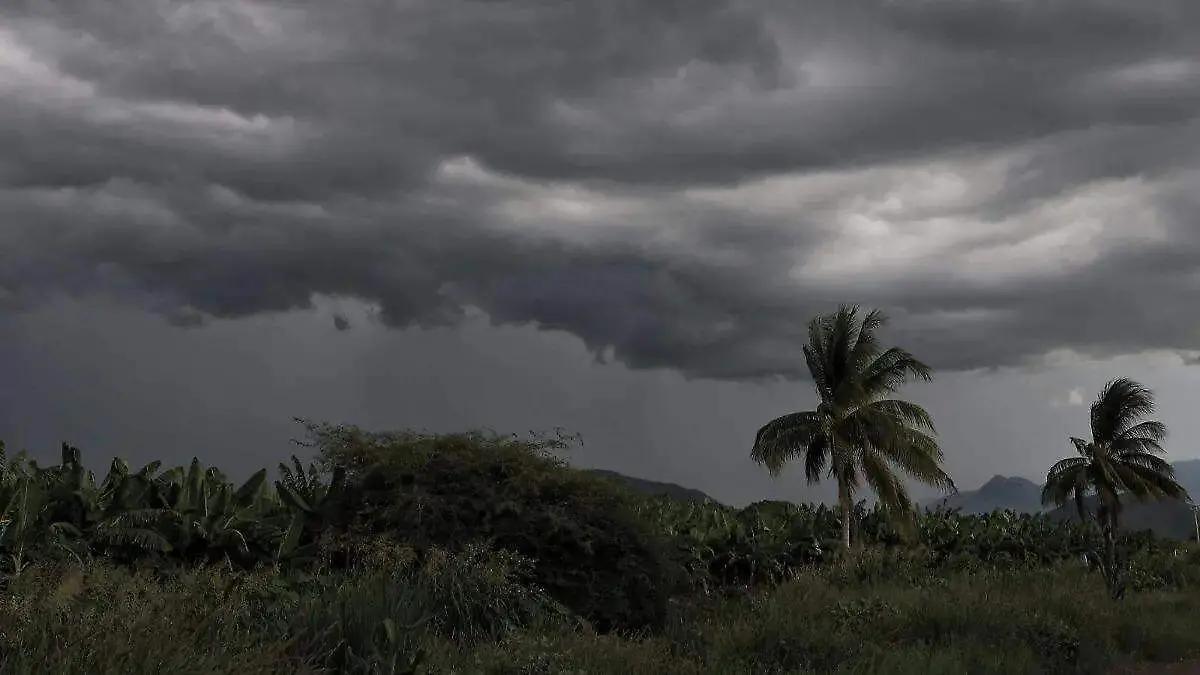 Depresión Tropical evoluciona a Tormenta Tropical “Mario” frente a costas de Michoacán