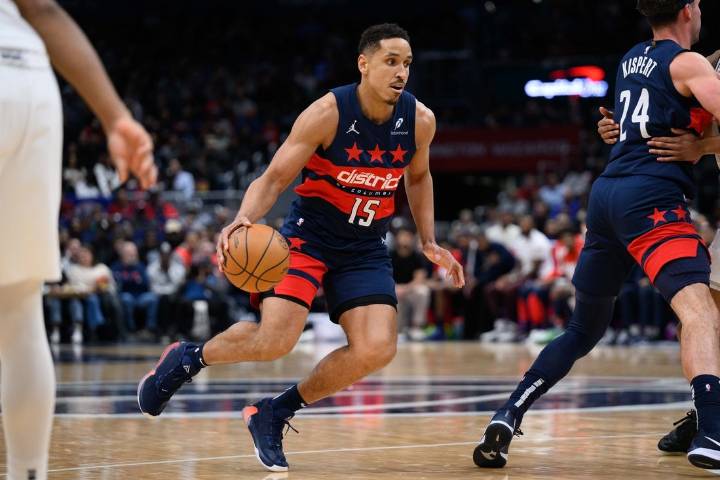 Deadspin | Agent: Malcolm Brogdon agrees to 1-year contract with Knicks