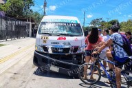 Abuelita es atropellada por conductor de combi en la Región 235 de Cancún