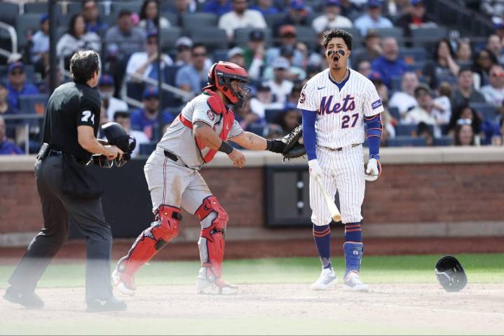 Mets fall out of playoff position with another series loss