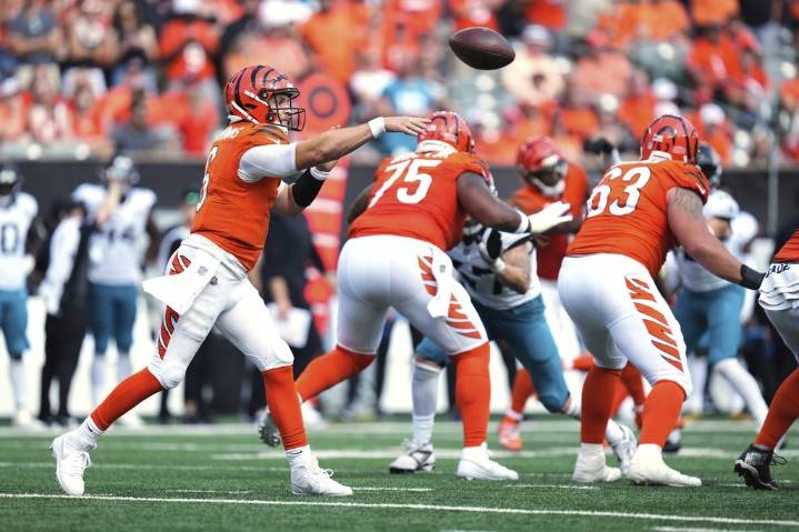 Zac Taylor doesn’t feel need to change Bengals’ offensive scheme much for backup QB Jake Browning