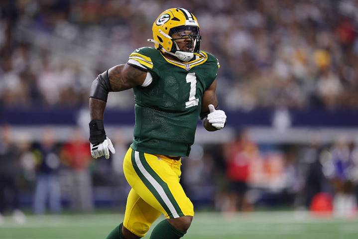 Micah Parsons has injury scare with Packers in return to Dallas vs. Cowboys