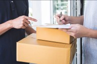 Trabajadores postales en alerta por medida que habilita a kioscos de diarios a entregar paquetes