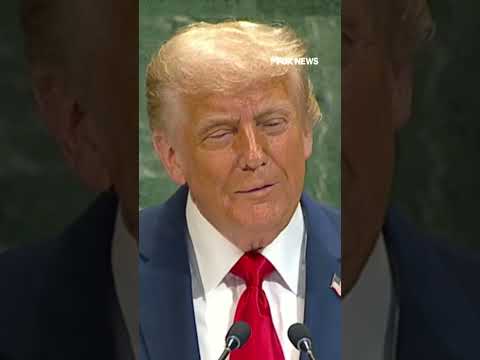 WATCH: Audience CRACKS UP after Trump roasts UN's broken teleprompter #shorts #trump #foxnews