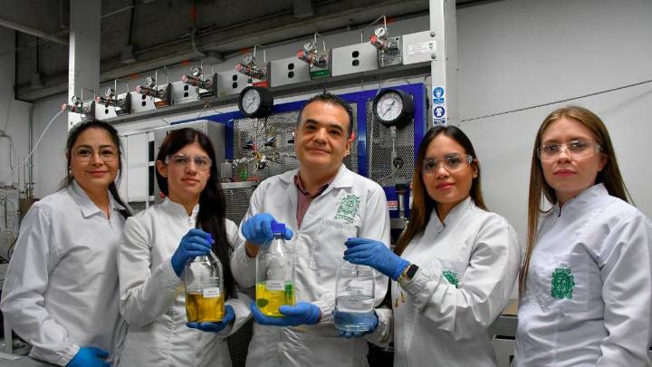 En la Universidad de Antioquia desarollaron combustible “verde” para aviones