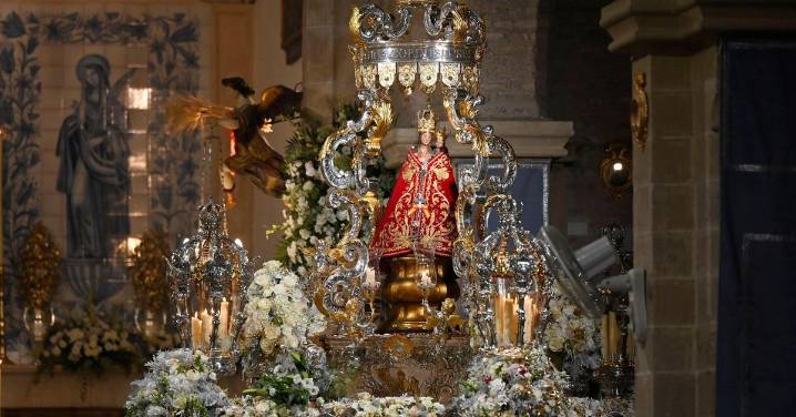 La misa en el santuario de La Fuensanta, en imágenes