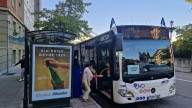 Los trabajadores de la empresa de autobuses de TUA exigen más personal: "Los turnos alcanzan las diez horas"
