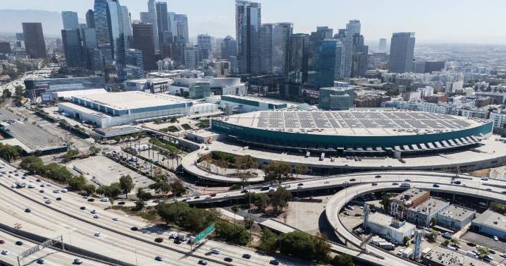 L.A. backs $2.6 billion Convention Center expansion, amid major warnings about the cost