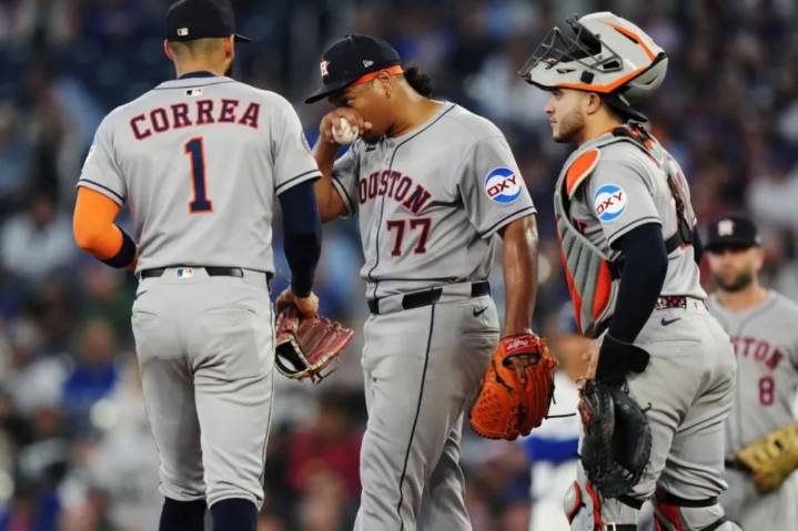 Astros' Luis Garcia exits early with elbow discomfort in nightmare
