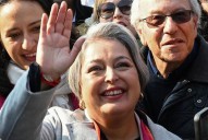 Apuntan a Kast. Diagnósticos falsos y mensajes de odio: polémica en Chile por una red de bots que ataca a las dos candidatas mujeres