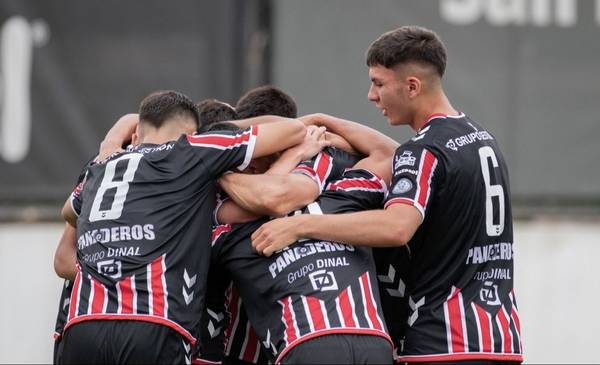 El presidente de Chacarita volvió a atacar a los jugadores con un duro mensaje