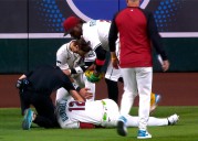 Alarma en los D’backs por lesión de Lourdes Gurriel Jr. en la rodilla izquierda