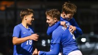 Wallington cruises in rout over Wood