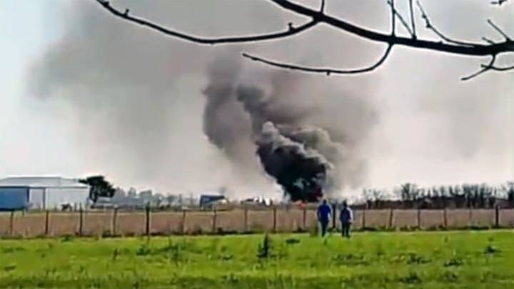 Tragedia en Córdoba: se estrelló un avión de acrobacias y murieron sus dos tripulantes