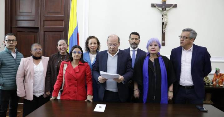 El Gobierno Petro presenta su tercera reforma tributaria: aspira a recaudar $26,3 billones