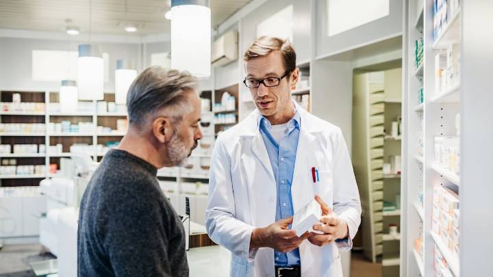 Trabajo en farmacias: se requieren regentes y técnicos farmacéuticos