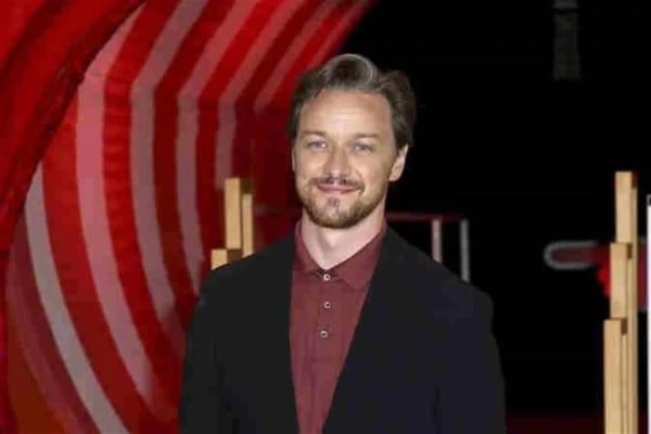 Atacan a James McAvoy en bar durante Festival de Toronto