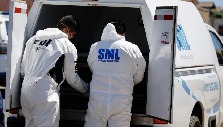 Familia asegura que muerte de hombre en mall de La Florida habría sido por estrangulamiento: "Lo asesinaron los guardias"