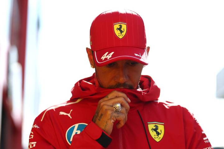 F1 world champion Jacques Villeneuve calls for ‘simple’ Ferrari change to help Lewis Hamilton