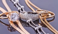 Silver scales Rs 1.5 lakh/kg for first time; gold hit record Rs 1,19,500/10g on safe
