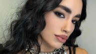 Golpearon a una chica en el tren por vestir una remera de Lali Espósito