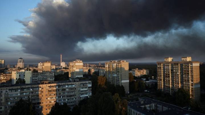 Main government building in Kyiv set alight by Russian drones
