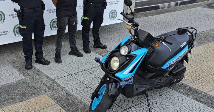 Tiene 25 años, 13 anotaciones judiciales 1 condena y lo cogieron cometiendo un hurto en Manizales