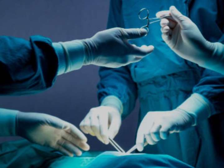 Médicos de un hospital salvaron a una nena que se tragó 134 bolas magnéticas