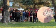 Disturbios en la sede de Colón de Santa Fe entre los hinchas que realizaban una manifestación por el presente del club y la policía