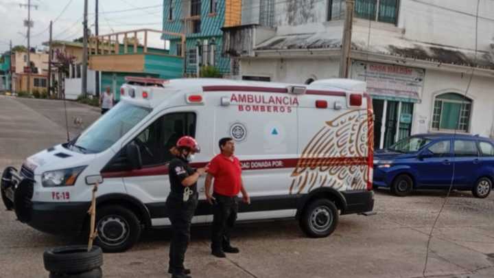 Taxista Muere Electrocutado al Intentar Mover Cable de Alta Tensión en el Sur de Veracruz