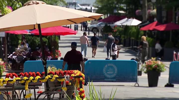 Alexandria considers closing another block of King Street to cars