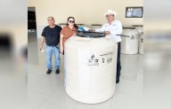 Entregan tinacos de ‘Ayuda que transforma’
