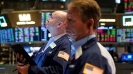 El riesgo país superó los 1100 puntos: qué pasa con el dólar y las acciones