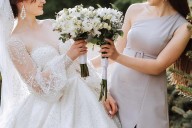 Woman Tells Bride That Her 'Armpits Smell' on Wedding Day