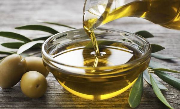 ANMAT prohibió la venta de dos marcas de aceite de oliva y alertó sobre sus riesgos