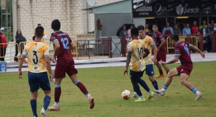 Autogol y "Alegría": receta para el primer triunfo pacense, queja de 'deber' puntos