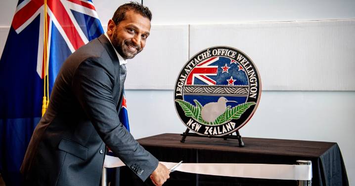 What happened when FBI Director Kash Patel brought guns to New Zealand officials