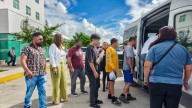 Autoridades de Q. Roo entregan a las seis personas liberadas en Chetumal