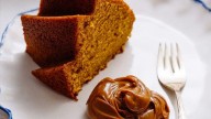 Budín de dulce de leche casero: preparate este postre suave y tentador que se hace rápido y dura varios días