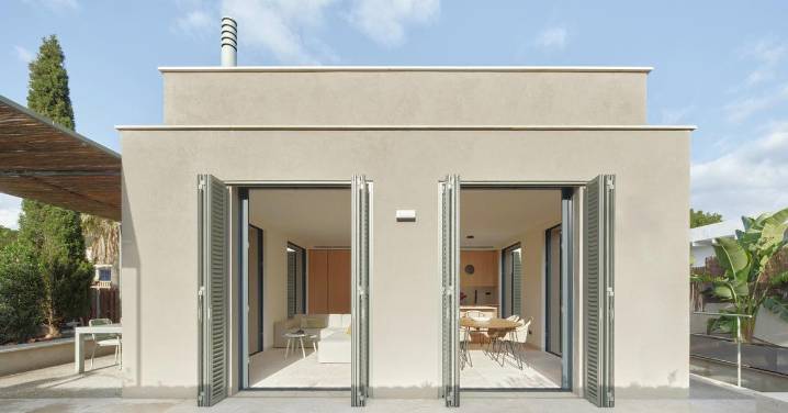 Una casa de noventa metros cuadrados construidos que se deja atravesar