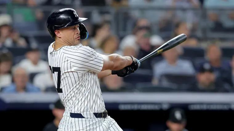 Giancarlo Stanton pushes Yankees to MLB home run record