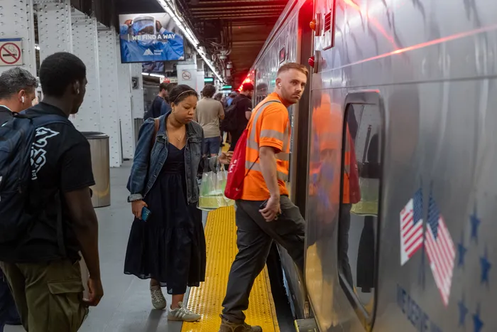 LIRR avoids strike until at least May as crews ask President Trump to intervene