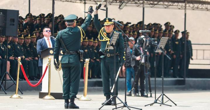 Óscar Arriola asume como nuevo comandante general de la PNP: "Servir a la patria, al prójimo"