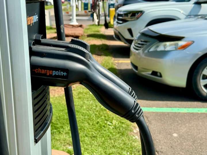 Carney to pause EV mandate, trigger a review: sources