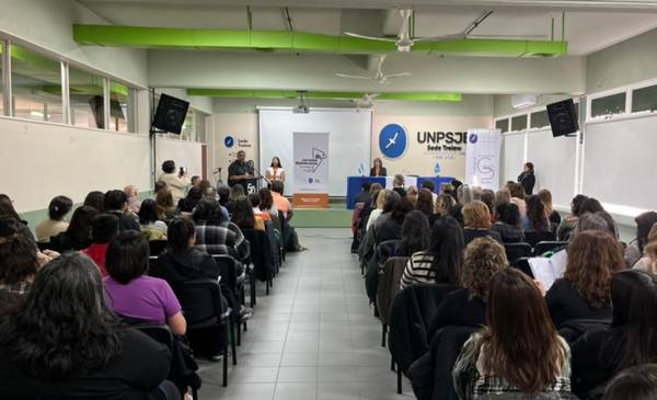 Se realizó la apertura de las 7º Jornadas Bibliotecarias de la Patagonia en Trelew