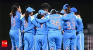India Women 14/0 in 3.1 Overs | India vs Sri Lanka Live Score, Women's World Cup 2025: Sri Lanka opt to bowl against India in Guwahati  - The Times of India